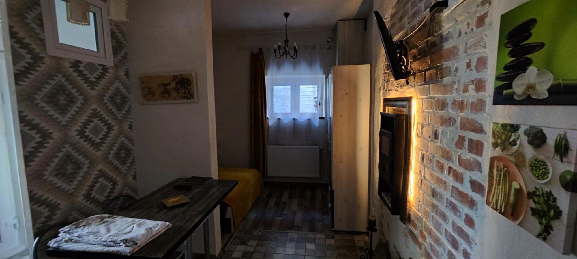 Old City Romantic Studio Brasov Room photo